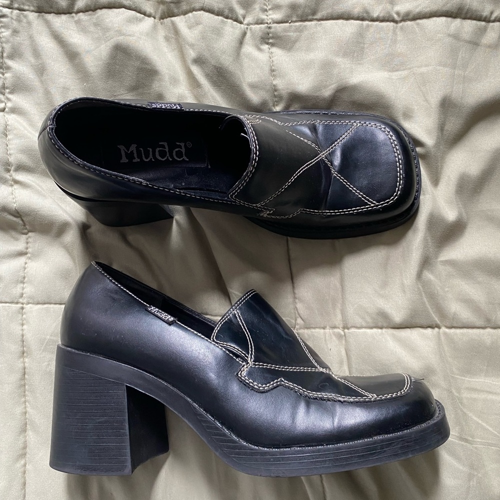 Mudd black vintage loafers